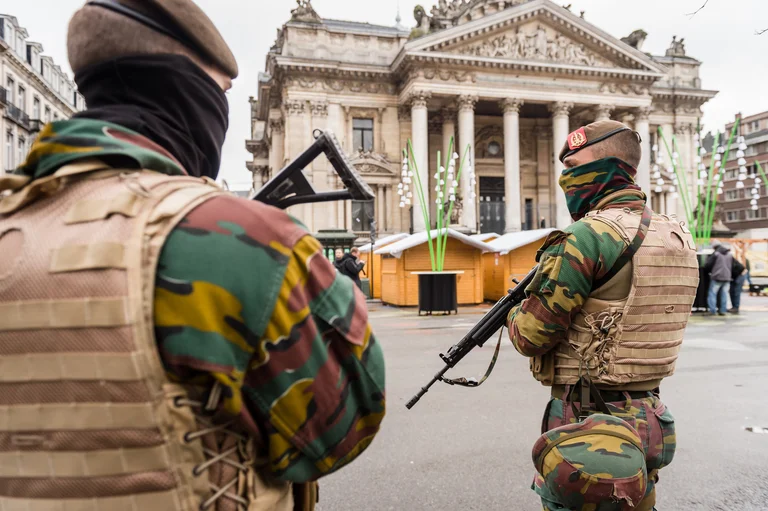 Belgium shakes: Military heavily armed disappeared, afraid of attack
