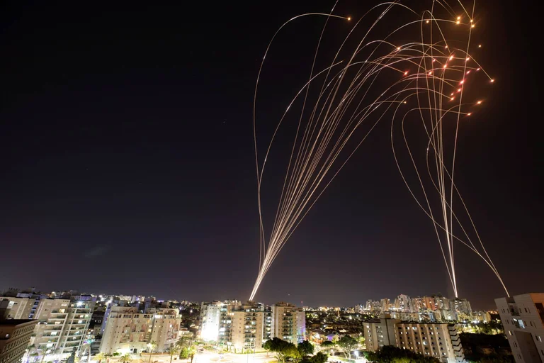 Durante ieri, Hamas ha lanciato 50 missili in Israele