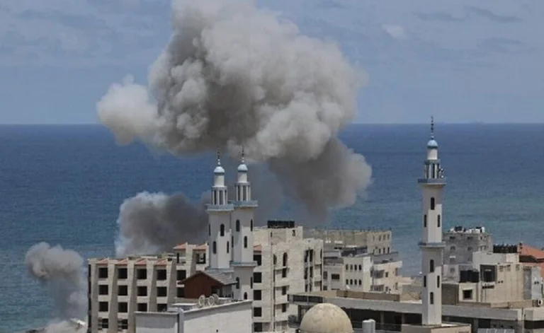 Attaque aérienne, Israël lance des roquettes en haut commandant du Jihad islamique à Gaza