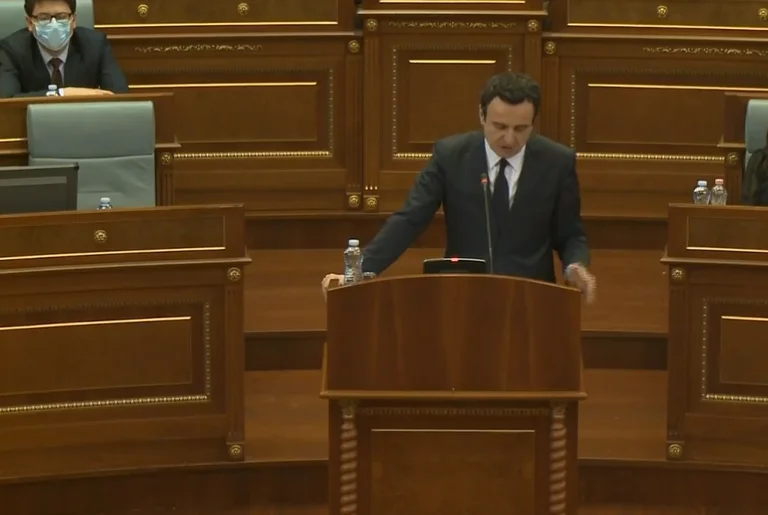 Kurti invite l'opposition à dialoguer avec la Serbie en attaquant : je reçois de l'énergie pour réparer les dégâts que vous avez causés.
