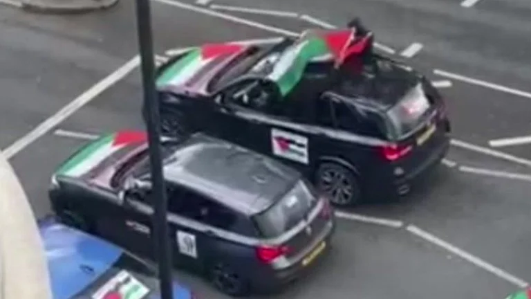 Des chants antisémites de voitures avec drapeaux palestiniens à Londres : Quatre arrêtés.