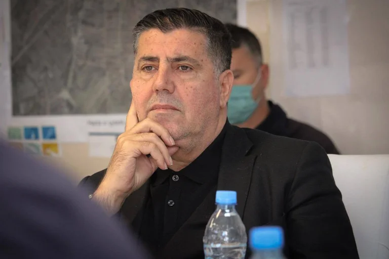 Haziri: Zhurmaxhinjtë politikë po e duan mbylljen e partisë së Rugovës