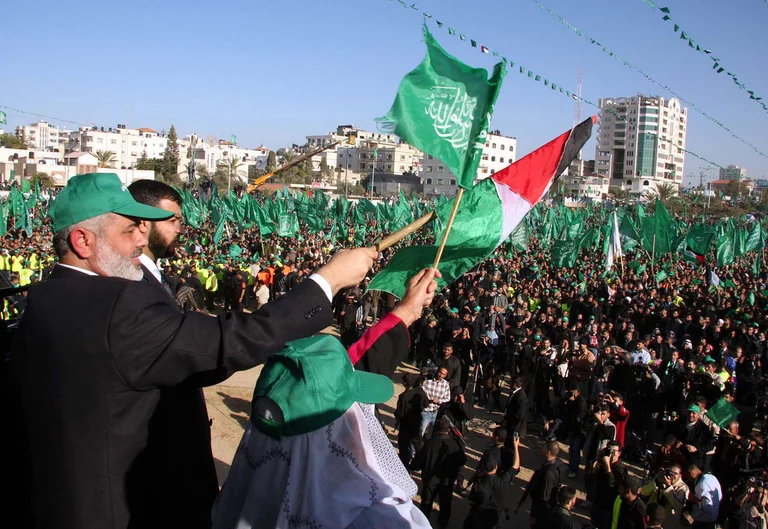 Hamas sta scuotendo il mondo con la quantità di missili: Chi lo sostiene e dove lo sta portando?