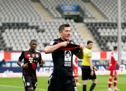 Lewandows unter Legenden brach den Gerd Mueller Rekord