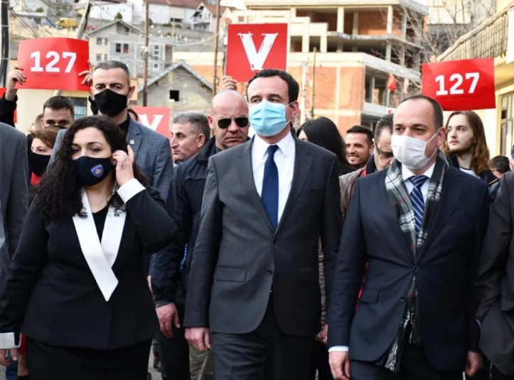 Comment il a menti à Mytaher Haskuka Prisrenas sur la construction de quatre nids publics