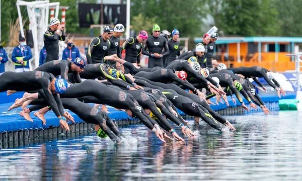 30. Schwimmer Arti Krasniqi in 10km Disziplin bei der Europameisterschaft