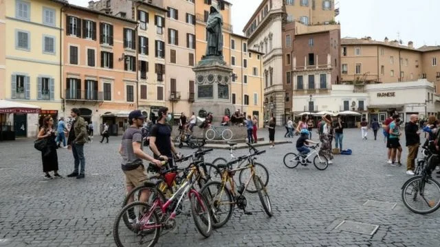 Italia rimuove la quarantena, i confini aperti dal 16 maggio