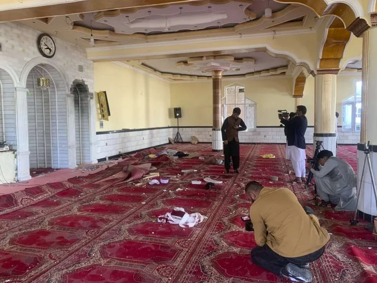 12 Muertos del bombardeo en una mezquita en Afganistán