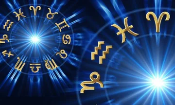 Friday's horoscope. Careful spending money, signs that should be saved