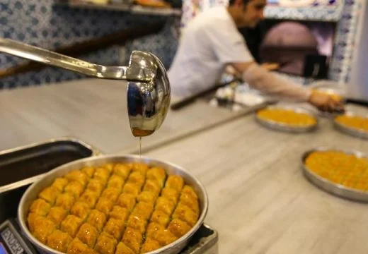 Creció diabetes y tensión de Baklava: Muchos Kosovars terminaron en CKUK