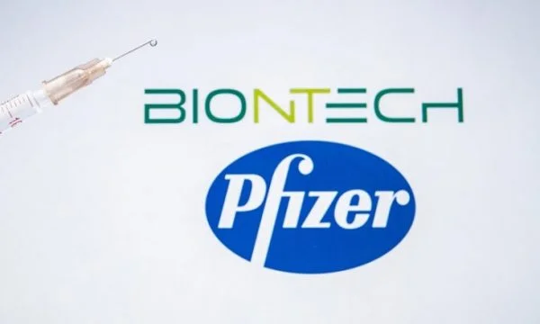 Elle a pris 4 doses de Pfizer, 23 ans boit 7 litres d'eau et est encore déshydratée.