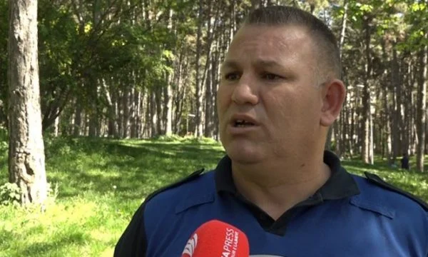 Intervallo di guerra KLA indignato a Gervala avverte proteste