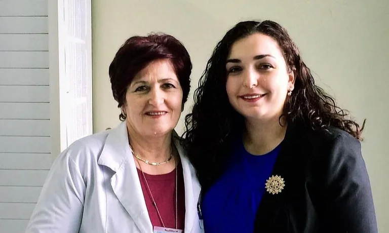 Osman onora presto - infermiere in pensione, tra cui sua madre