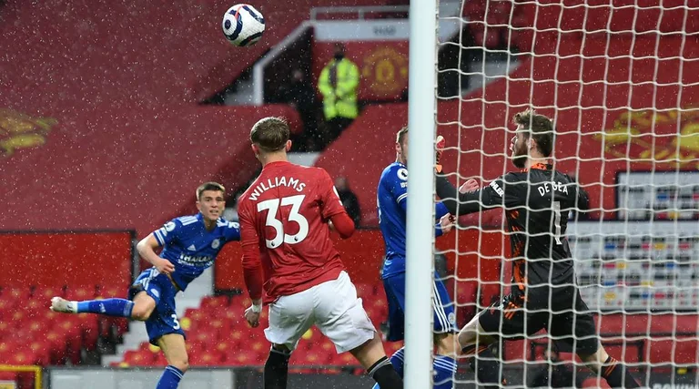 Leicester bat Man United entre Old Tuffford et confirme Man City comme premier champion de Legage