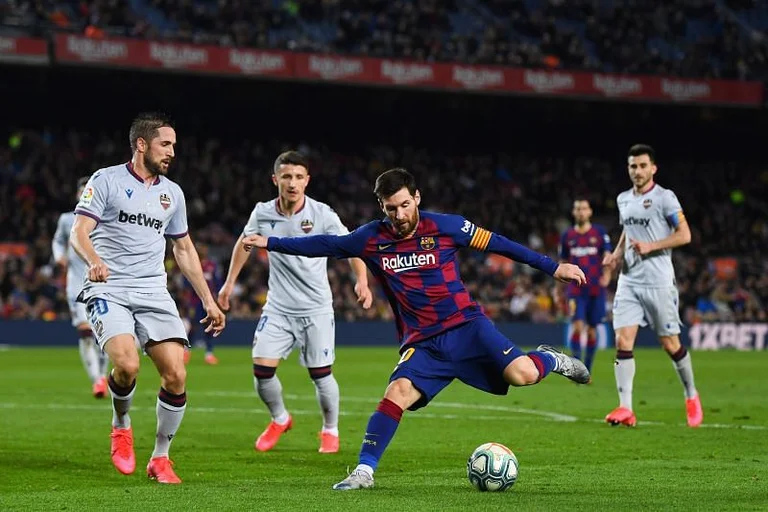 Barcellona non può prendere punti stasera contro Levantes se si sogna di titolo, formazioni ufficiali