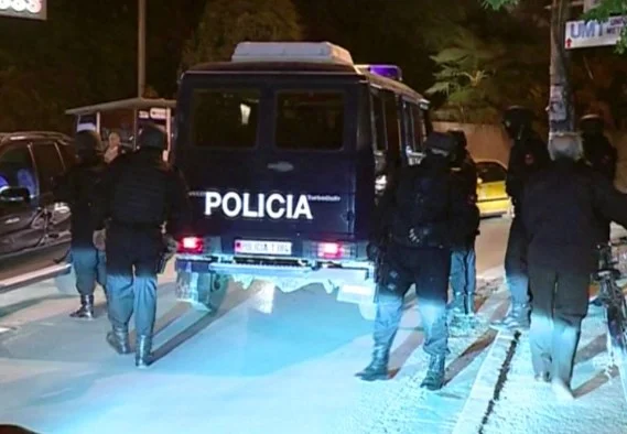 Onekg di cocaina sequestrata a Durres, la polizia spara armi durante gli arresti