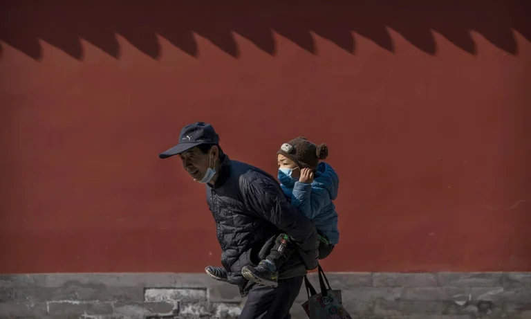 Cina in crisi: la popolazione è aumentata al tasso più basso dagli anni BAR60