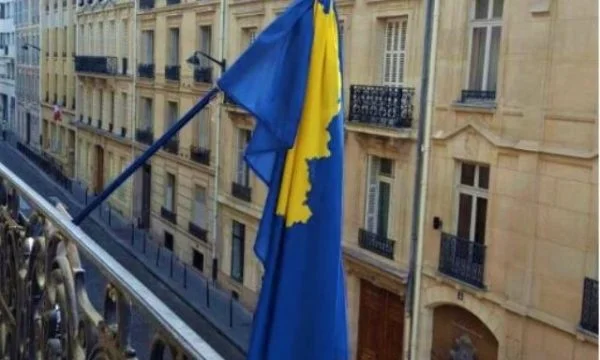 Embajada de Kosovo en París tiene un anuncio para compatriotas