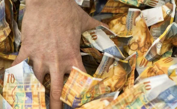 The decision is made on two Kosovars accused of embezzlement of 200 thousand francs by a deceased in Switzerland