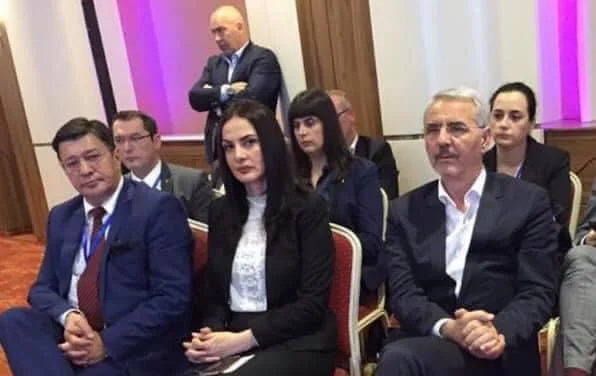 Meta dit que le Parlement rate Sabri Hamiti : Des diplomates de quartier politiques et ignorants les ont remplacés