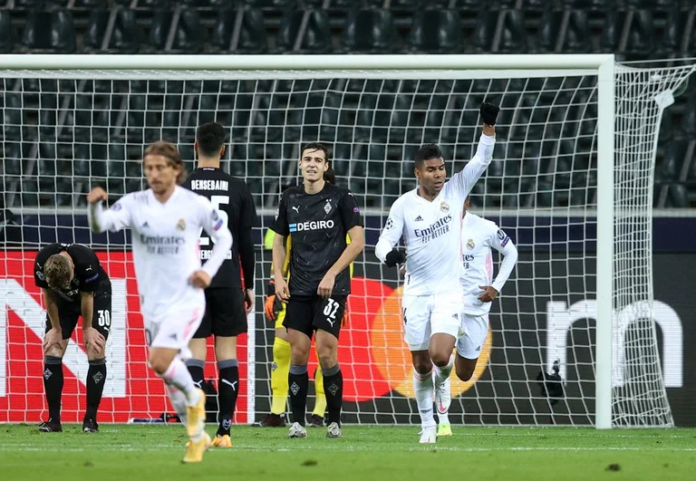 L'elenco dei giocatori di calcio ospiti, Real Madrid, è pubblicato con una grande mancanza contro Siviglia