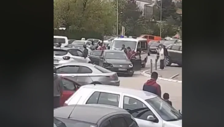 Accidente de desastre de estudiantes en Pristina