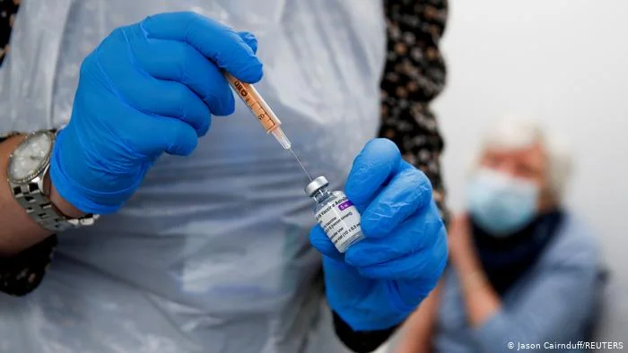 Alemania con nuevas medidas para vacunar contra COVID-19