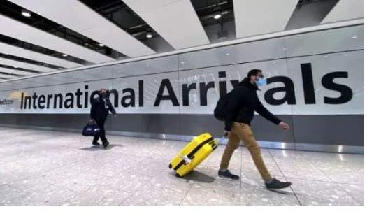 Inghilterra facilita le restrizioni di viaggio all'estero