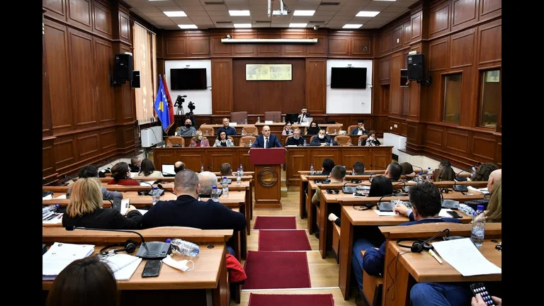 LDK Assemblyeer si dimette a Prizren
