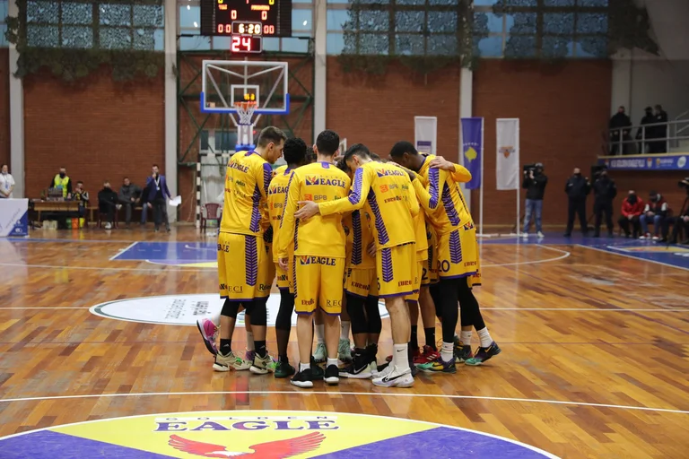 Peja – Golden Eagle Ylli: Nesër fillon spektakli i finaleve të zjarrta