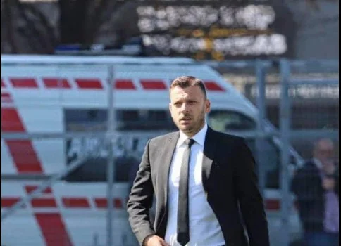 Ballkani shkarkon Bledi Shkëmbëin pas humbjes shokuese kundër Arbërisë