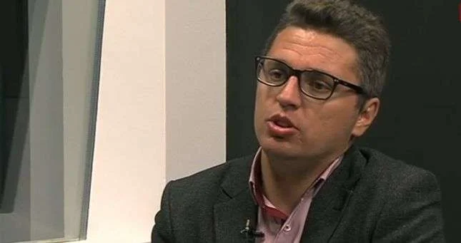 Analist Zogaj këshillon mbrojtësit e Gërvalla-Schwarz të mos e mbrojnë ministren në formë seksiste