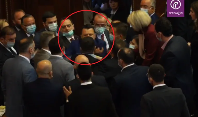 Beqa: Muzaqi tentoi të më sulmojë, mendova se është roje e ministrave