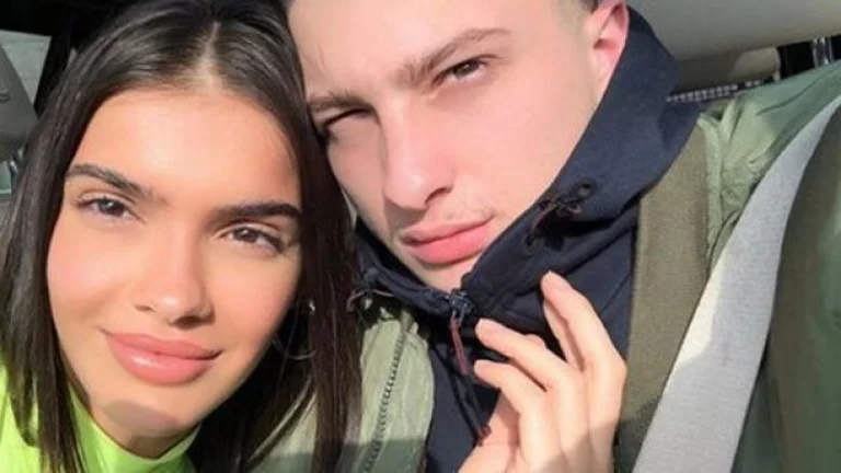Arbenita i bie pishman, fshin këtë foto intime me Feron