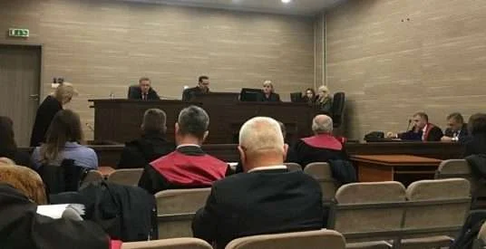 Affaire du nouveau procès suprême : Pronto