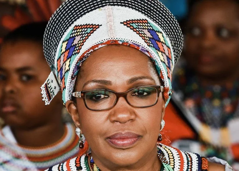 The Queen of Zullus suddenly dies a month after taking power