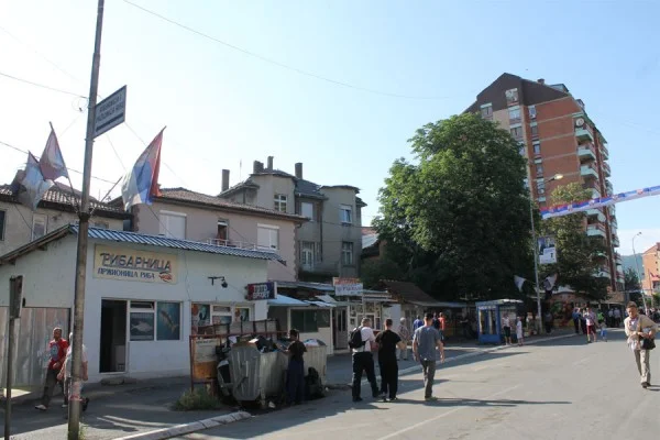 Two young Albanian bars attacked in northern Mitrovica
