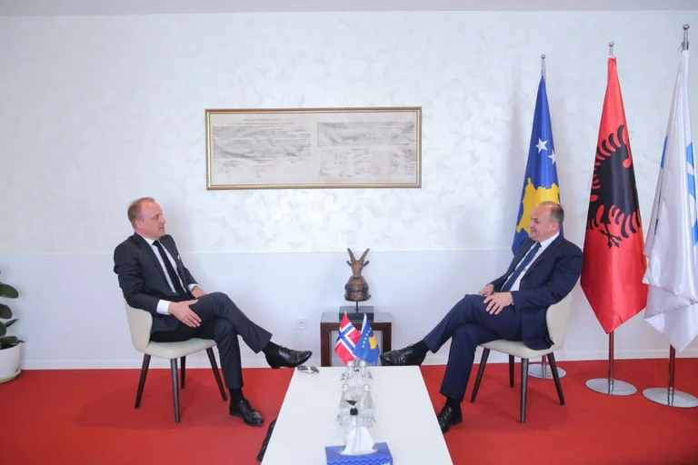 Hoxhaj with Norwegian Ambassador: Government to be transparent for all developments in Brussels