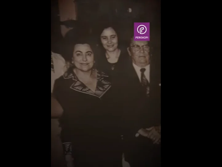 Primer Frizer en Kosovo: mujer de 80 años que pintó a Jovanka, esposa de Marshall Tito