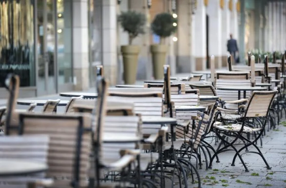 OVA publica con ciudadanos anuncios sobre cafés y restaurantes