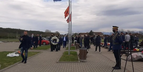 Sépultures vides dans le complexe de Meya: les membres de la famille confessent l'horreur du massacre