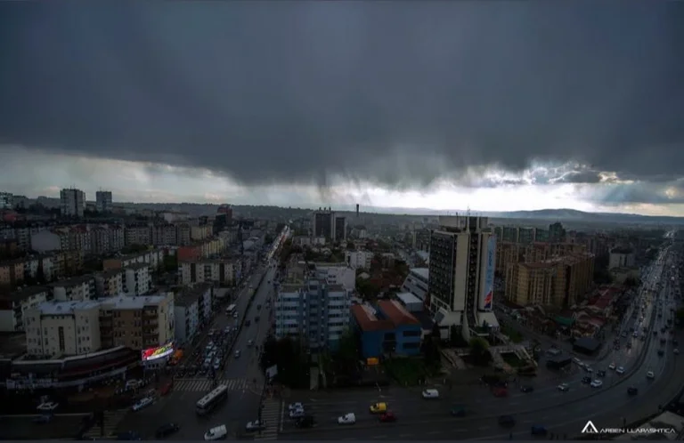 Mot fue asesinado con nubes de lluvia