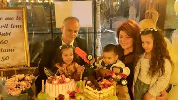 Elita Rudi a célébré l'anniversaire de ses parents, vue du festival
