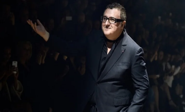 Le designer de mode Albert Elbaz change de vie