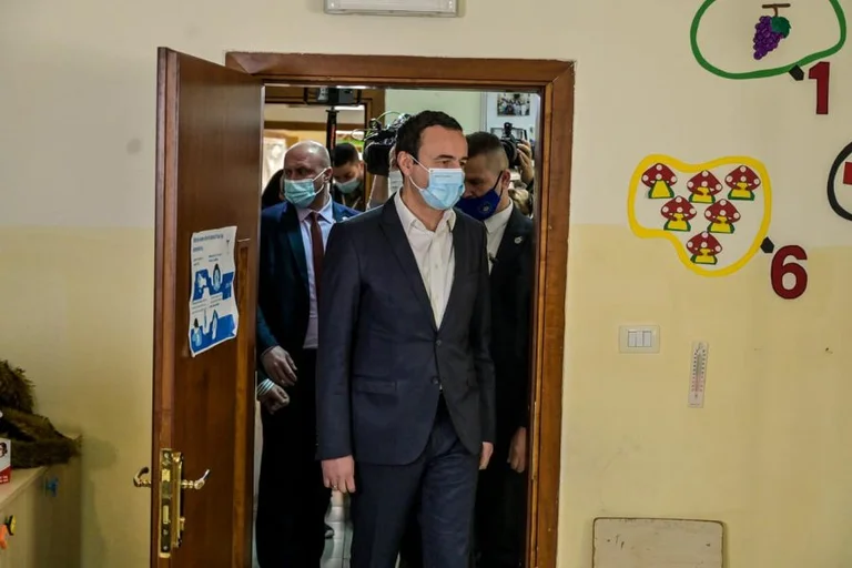 He was criticised for his great interest in elections in Albania, Kurti says: I voted and I came back