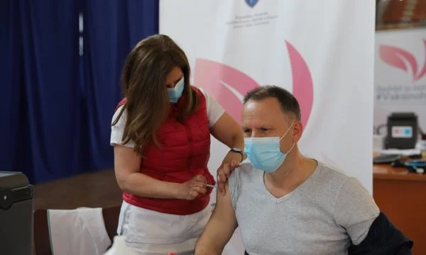 Health workers vaccinated with AstraZeneca show what side effects they had