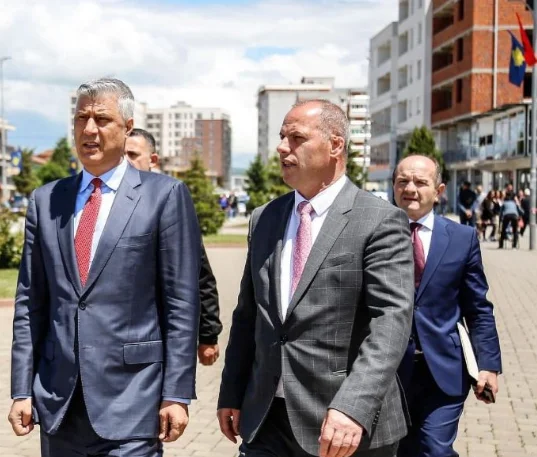 Ladrovci gratulierte Thaci zu ihrem Geburtstag: Ihr Land hat keinen Sohn einer Mutter, noch heute noch immer
