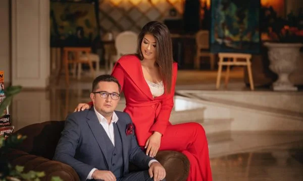Besian Mustafa, publica fotos con novia