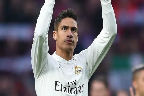 Real Madrid quiere vender Varan
