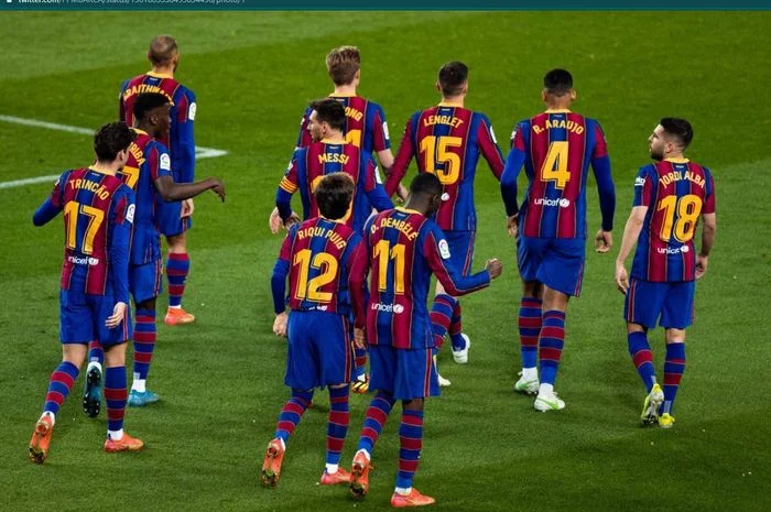 Barcelone: Formations officielles Publié